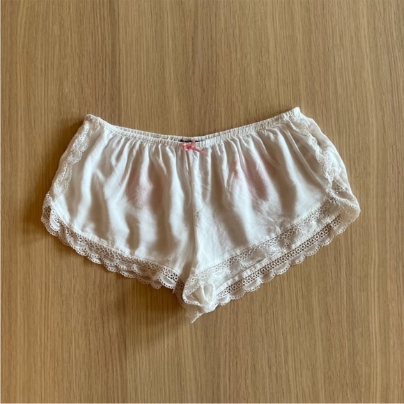 Wildfox Love is everything pajama short set size small - Picture 2 of 3